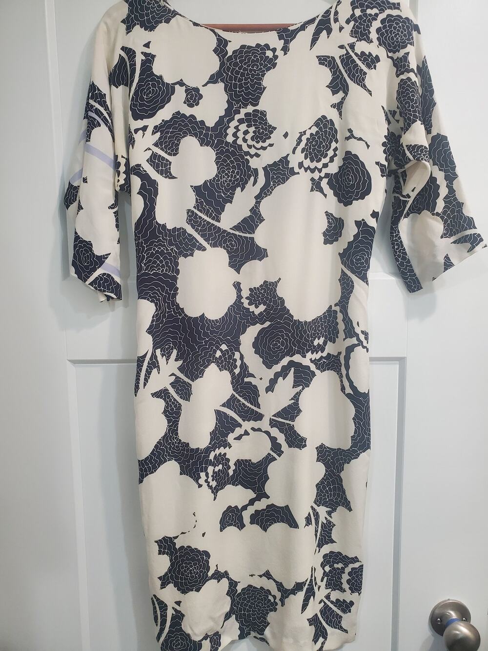 Diane Von Furstenberg Dress size 2